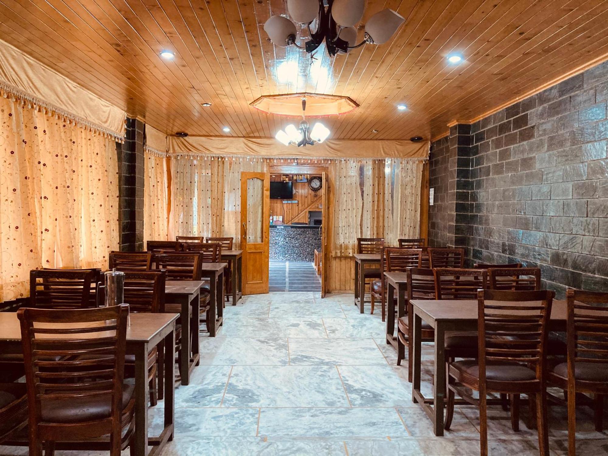 The Hollywood Vibes - #Riverview #Premium Rooms #Prime Location #Most Awarded #Parking #Top Rated #Open Terrace #Best Selling Hotel In Manali Exterior photo