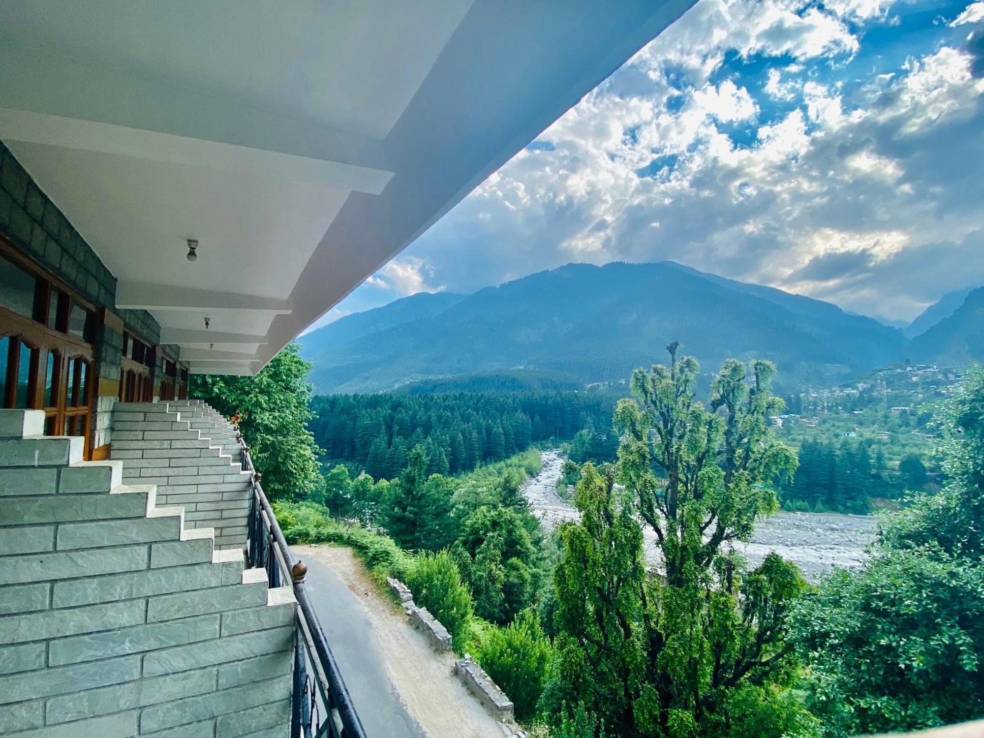 The Hollywood Vibes - #Riverview #Premium Rooms #Prime Location #Most Awarded #Parking #Top Rated #Open Terrace #Best Selling Hotel In Manali Exterior photo